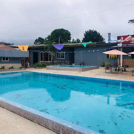 Isabella Hostel And Pool Alto Boquete 外观 照片